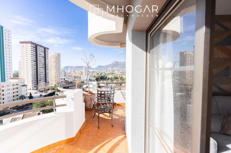 Apartamento con vistas al mar en venta, unicado a tan solo unos pasos de la Cala de La Calalga, Calpe! 